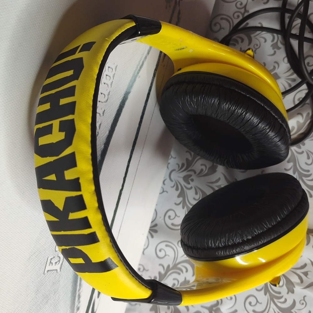 Kids Pokemon Pikachu Wired Headphone